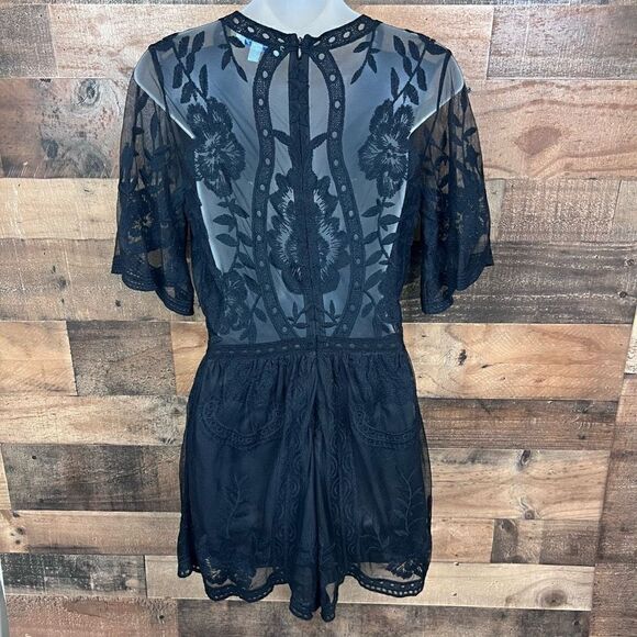 She + Sky Romper Lace Boho Deep V Neck Black Back Zip Closure Small - Picture 10 of 16
